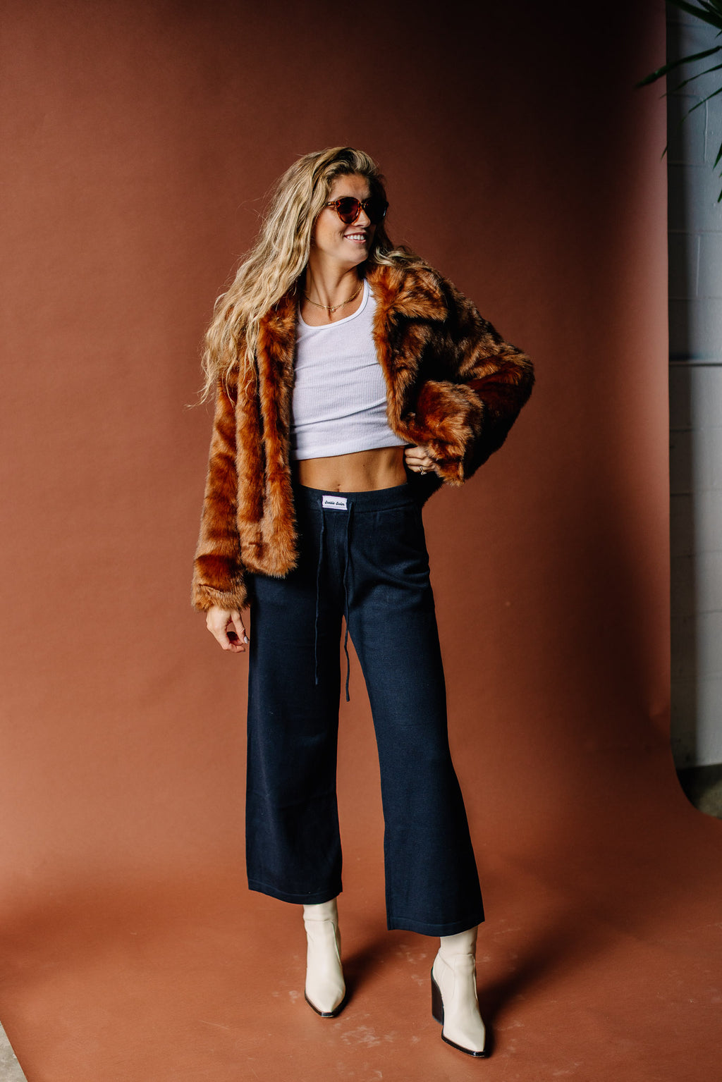 Fine Yarn Knit Sweater Wide Pant